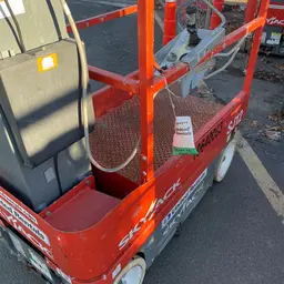 2017 Skyjack SJ12 Self-Propelled One-Person Lift