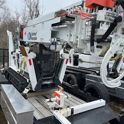 2022 S.D.P. Manufacturing EZ55MLP Digger Derrick
