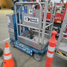 2016 Genie GR-15 Self-Propelled One-Person Lift