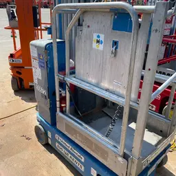 2017 Genie GR-20 Self-Propelled One-Person Lift