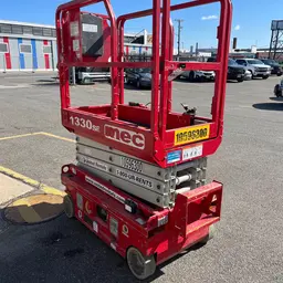 2017 MEC 1330SE Scissor Lift