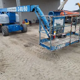 2016 Genie Z-80/60J Articulating Boom Lift