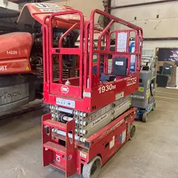 2017 MEC 1930SE Scissor Lift