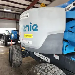 2015 Genie Z-62/40 Articulating Boom Lift
