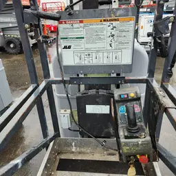 2017 JLG 20MVL Self-Propelled One-Person Lift