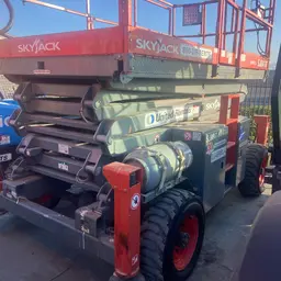 2015 Skyjack SJ8841RT Rough Terrain Scissor Lift