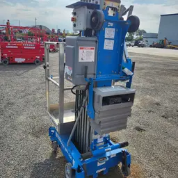 2018 Genie AWP-30SDC Pusharound Lift