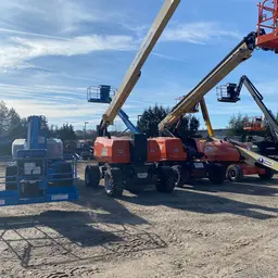 2015 JLG 800AJ Articulating Boom Lift