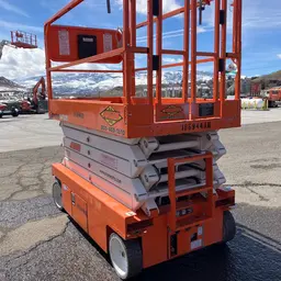 2017 Snorkel S4732E Scissor Lift