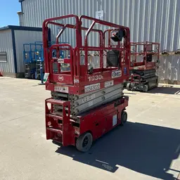 2017 MEC 1930SE Scissor Lift