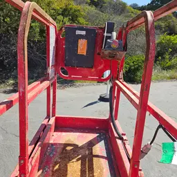 2016 MEC 1330SE Scissor Lift
