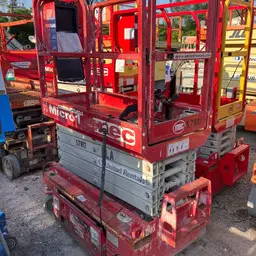 2018 MEC MICRO 19 Scissor Lift