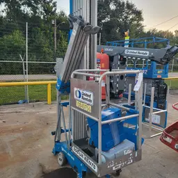 2018 Genie AWP-40SDC Pusharound Lift