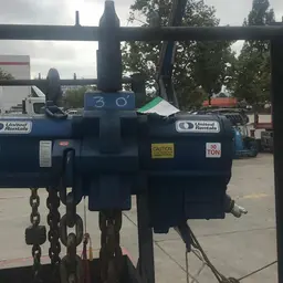 2013 JD NEUHAUS PROFI 30T Hoist