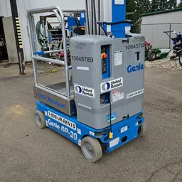 2017 Genie GR-20 Self-Propelled One-Person Lift