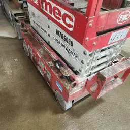 2018 MEC 1330SE Scissor Lift