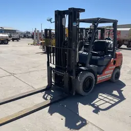 2019 Toyota 8FGU30 Warehouse Forklift