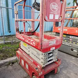 2017 MEC 1330SE Scissor Lift