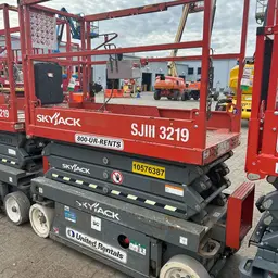 2017 Skyjack SJ3219SC Scissor Lift