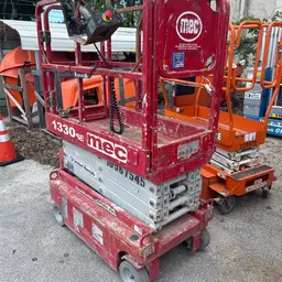 2017 MEC 1330SE Scissor Lift