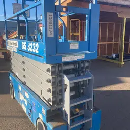 2017 Genie GS-3232 Scissor Lift