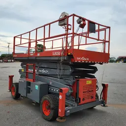 2017 Skyjack SJ9250RT Rough Terrain Scissor Lift