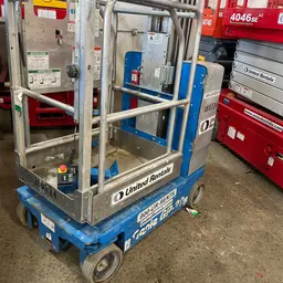 2016 Genie GR-20 Self-Propelled One-Person Lift