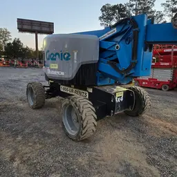2015 Genie Z-62/40J Articulating Boom Lift