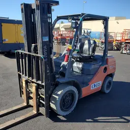 2016 Toyota 8FDU25 Warehouse Forklift