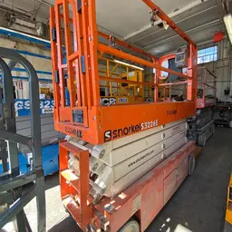 2018 Snorkel S3226E Scissor Lift