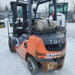 2019 Toyota 8FGU25 Warehouse Forklift