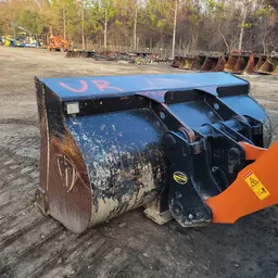 2019 HITACHI 2.8BKT JRB416 Attachment
