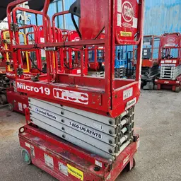 2017 MEC MICRO 19 Scissor Lift
