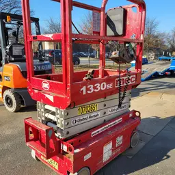 2017 MEC 1330SE Scissor Lift