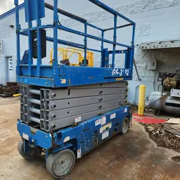 2017 Genie GS-3232 Scissor Lift