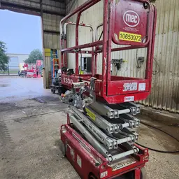 2017 MEC 1330SE Scissor Lift