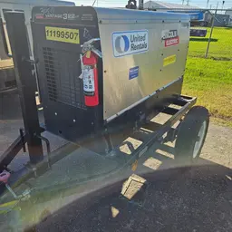 2021 Lincoln Electric VANTAGE 322 Welder