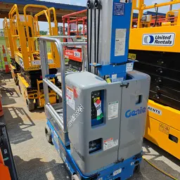 2018 Genie GR-20 Self-Propelled One-Person Lift