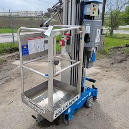 2018 Genie AWP-30SDC Pusharound Lift