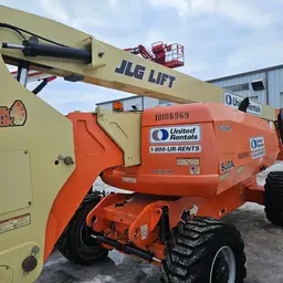 2013 JLG 800AJ Articulating Boom Lift