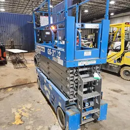 2018 Genie GS-3232 Scissor Lift