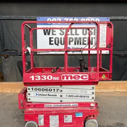 2017 MEC 1330SE Scissor Lift