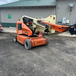 2014 JLG E400AJPN Articulating Boom Lift