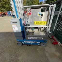 2017 Genie GR-20 Self-Propelled One-Person Lift