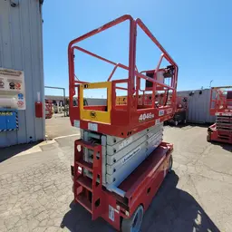2018 MEC 4046SE Scissor Lift