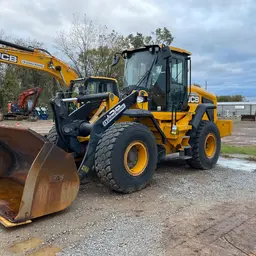 2021 JCB 427 Wheel Loader