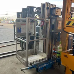 2018 Genie AWP-30SDC Pusharound Lift