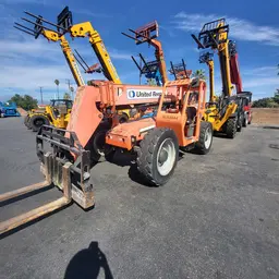 2015 SKYTRAK 6042 Forklift