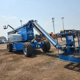2015 Genie ZX-135 Articulating Boom Lift