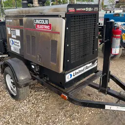 2019 Lincoln Electric VANTAGE 549 Welder